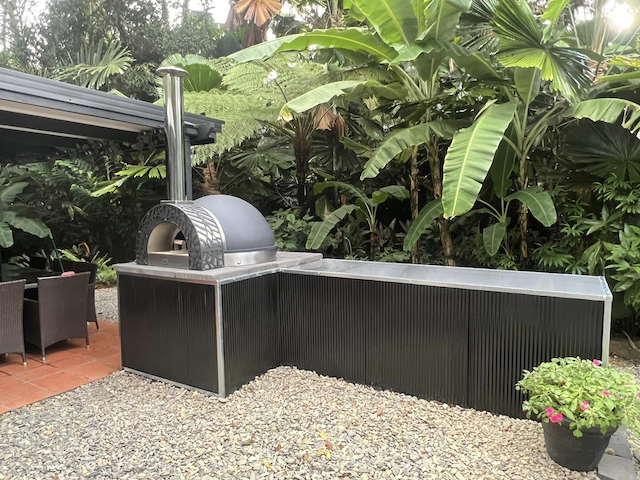 Chef Decor outdoor pizza oven